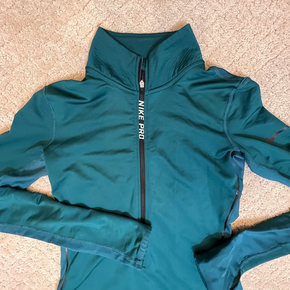SOLD⭐️Nike Pro 3/4 Zip pull over - S - Picture 1 of 6